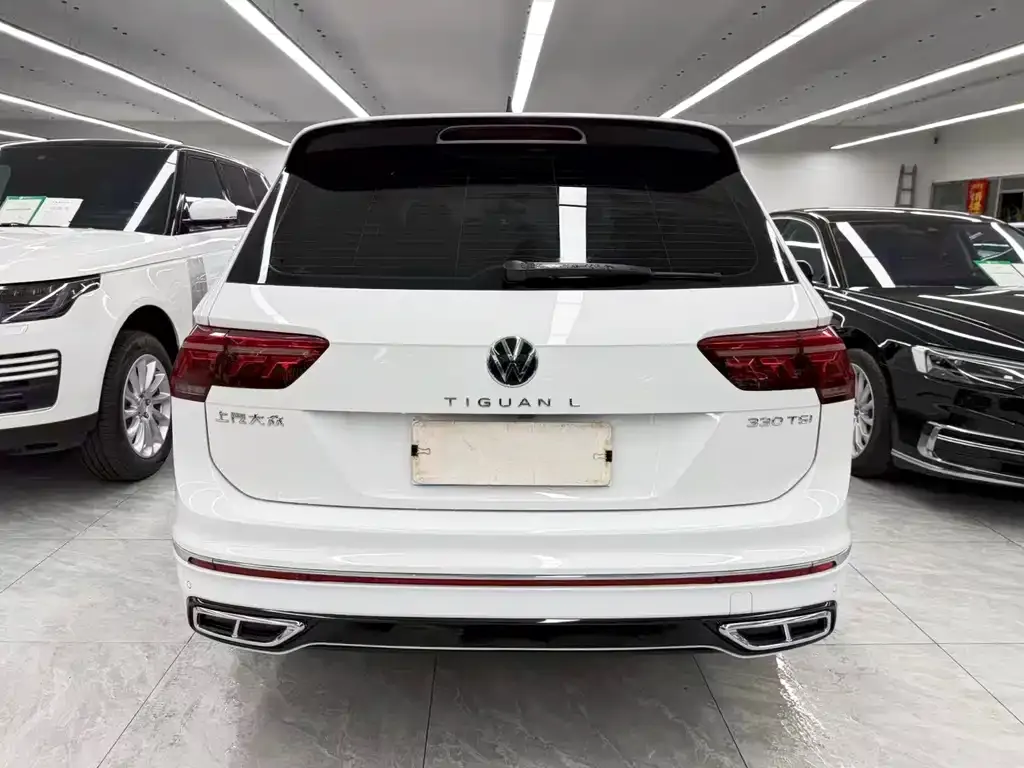 Volkswagen Tiguan L — фото 6