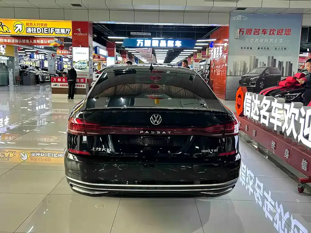 Volkswagen Passat — фото 3