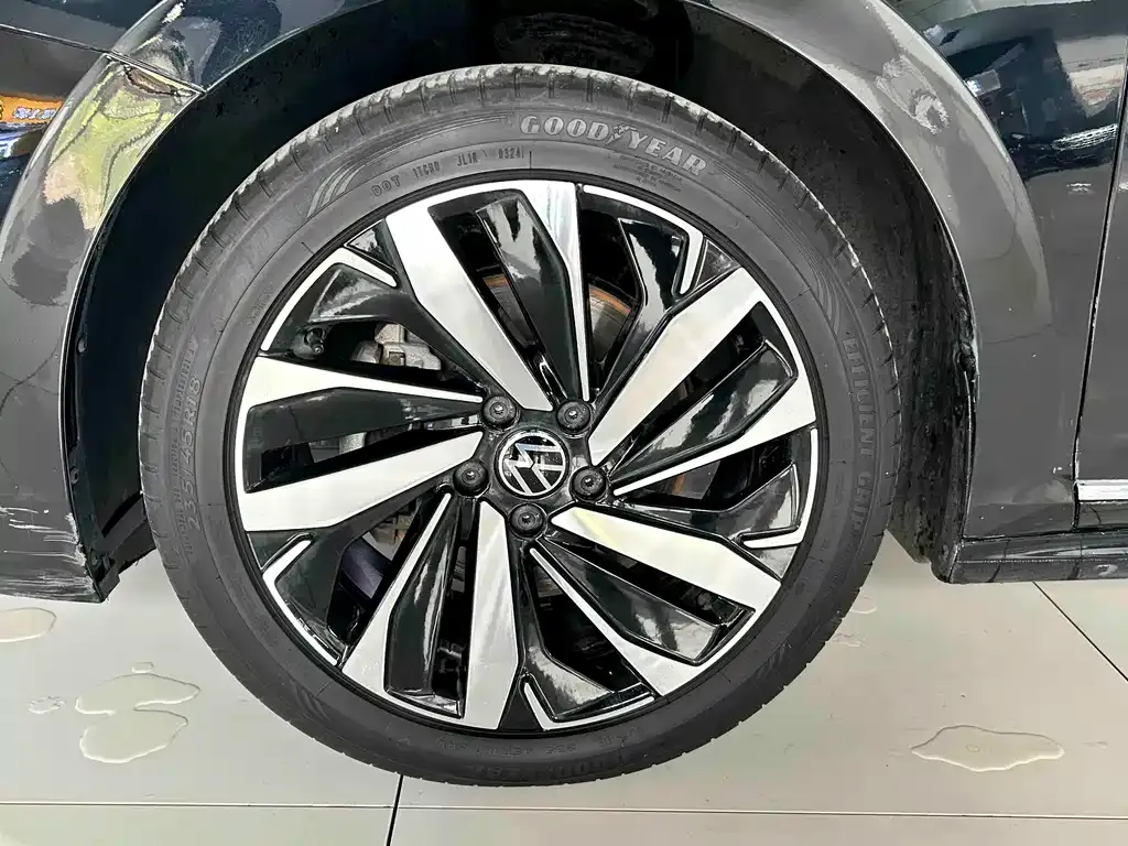 Volkswagen Passat — фото 2