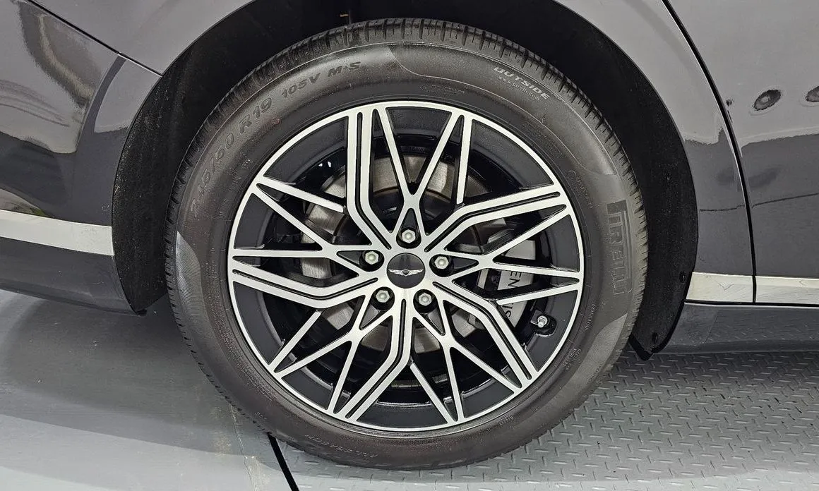 Genesis G90 — фото 10
