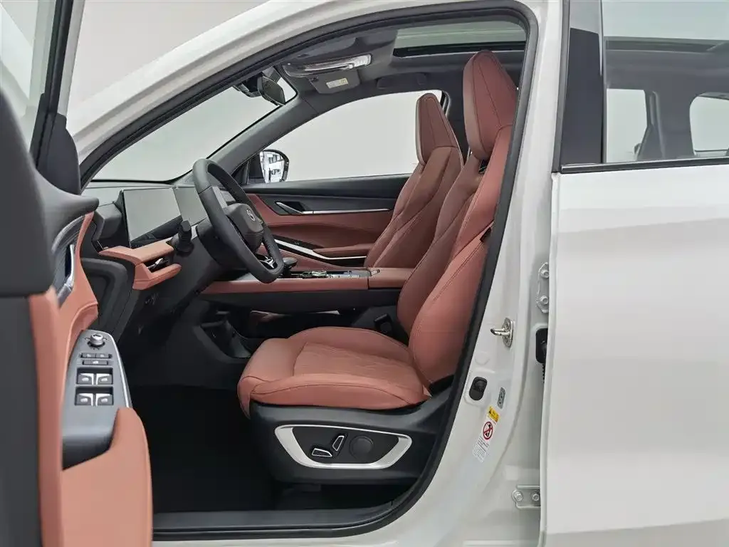 Changan CS75PLUS 2025 из CN, фото 6