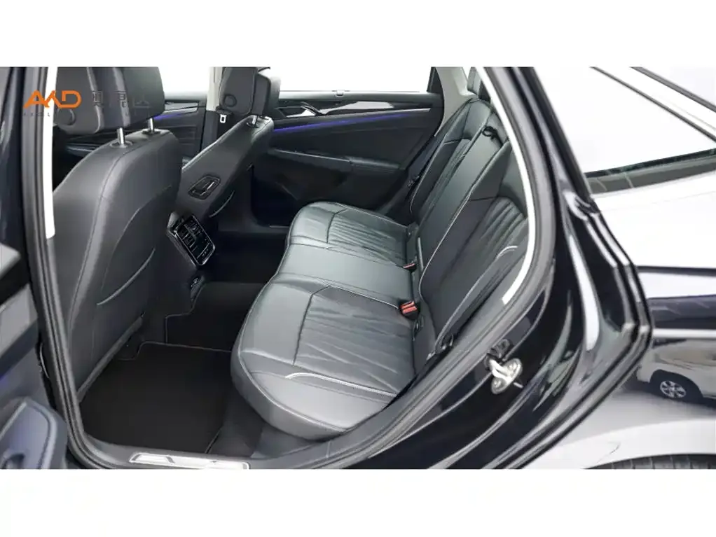 Volkswagen Passat — фото 6