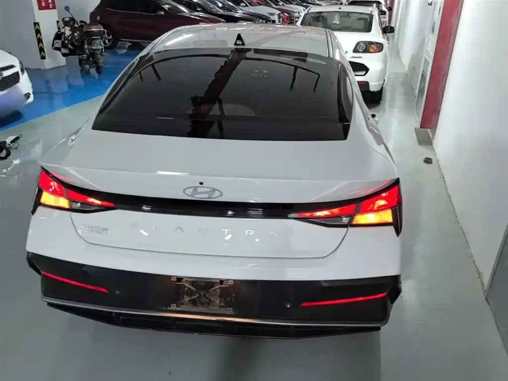 Hyundai Elantra 2024 из CN, фото 9