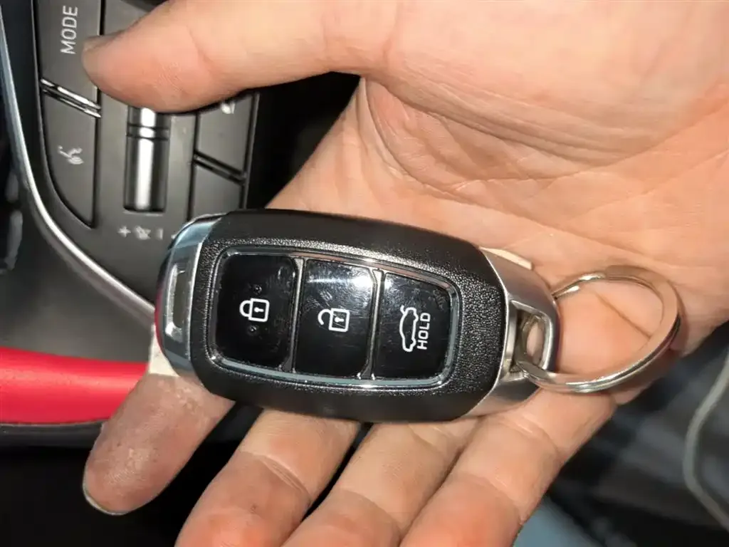 Hyundai Elantra 2024 из CN, фото 10