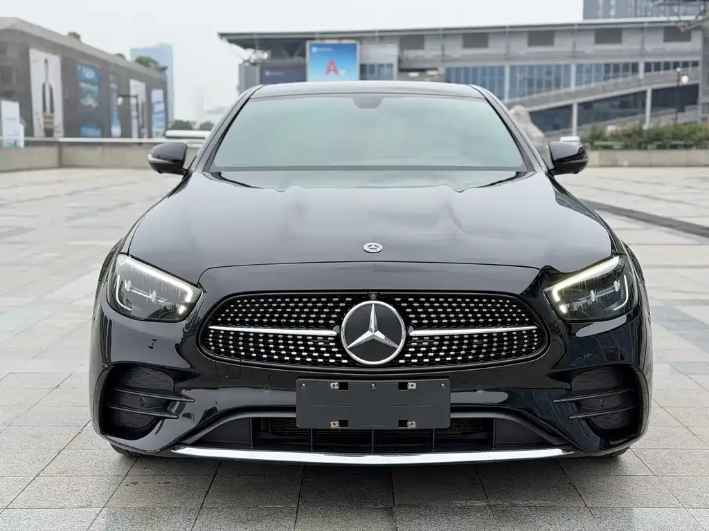 Mercedes-Benz E-Class — фото 10