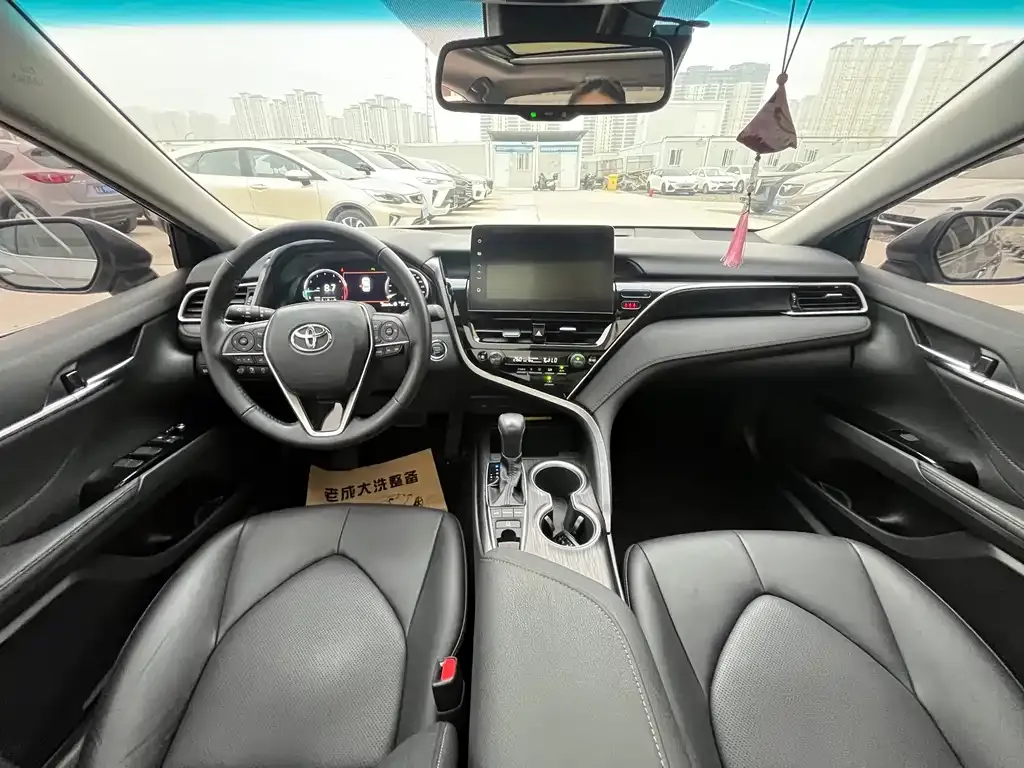Toyota Camry 2023 из CN, фото 7