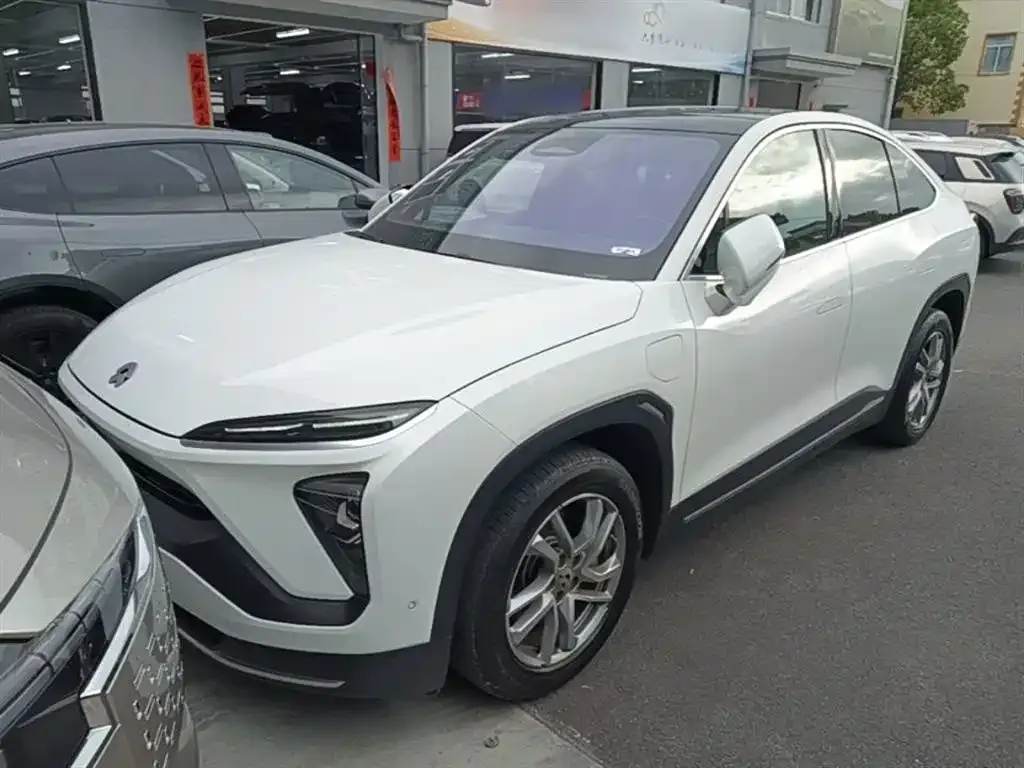 NIO EC6