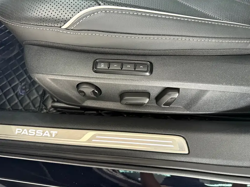 Volkswagen Passat — фото 4