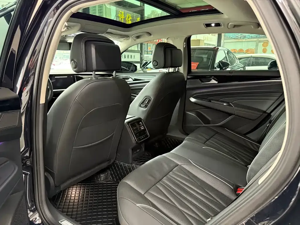 Volkswagen Passat — фото 3