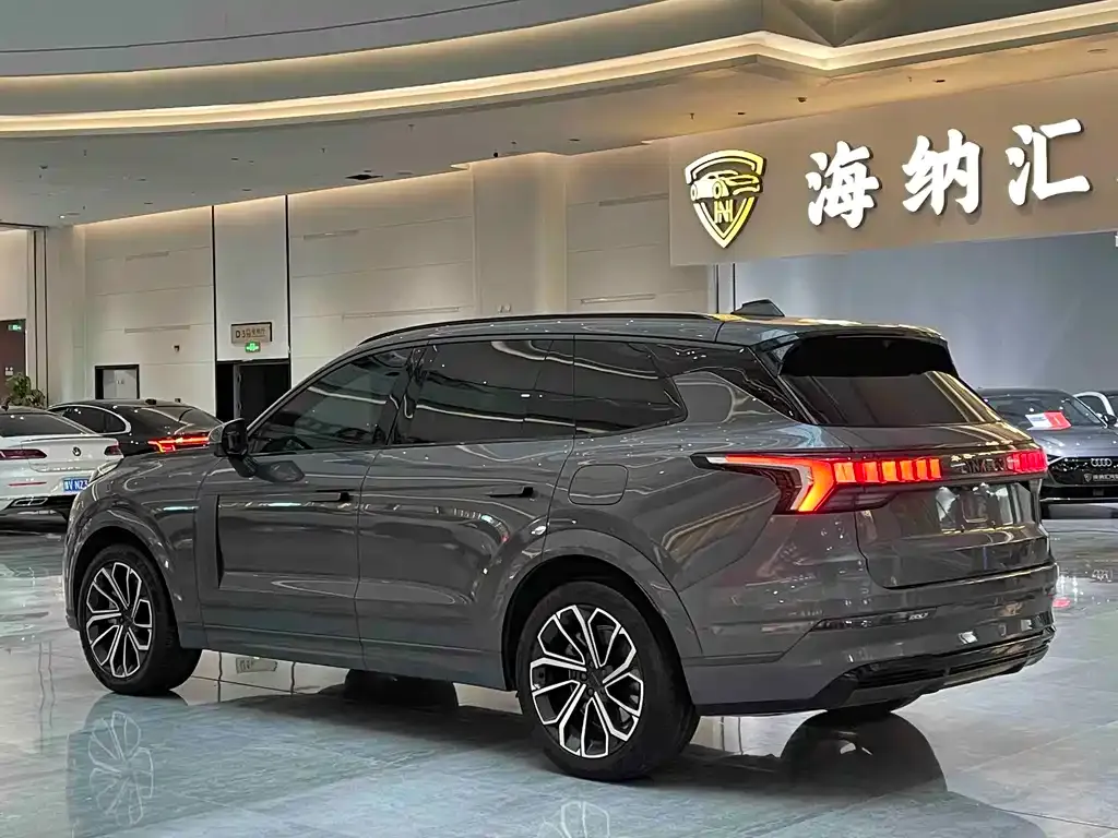 Lynk & Co 09 PHEV 2023 из CN, фото 10