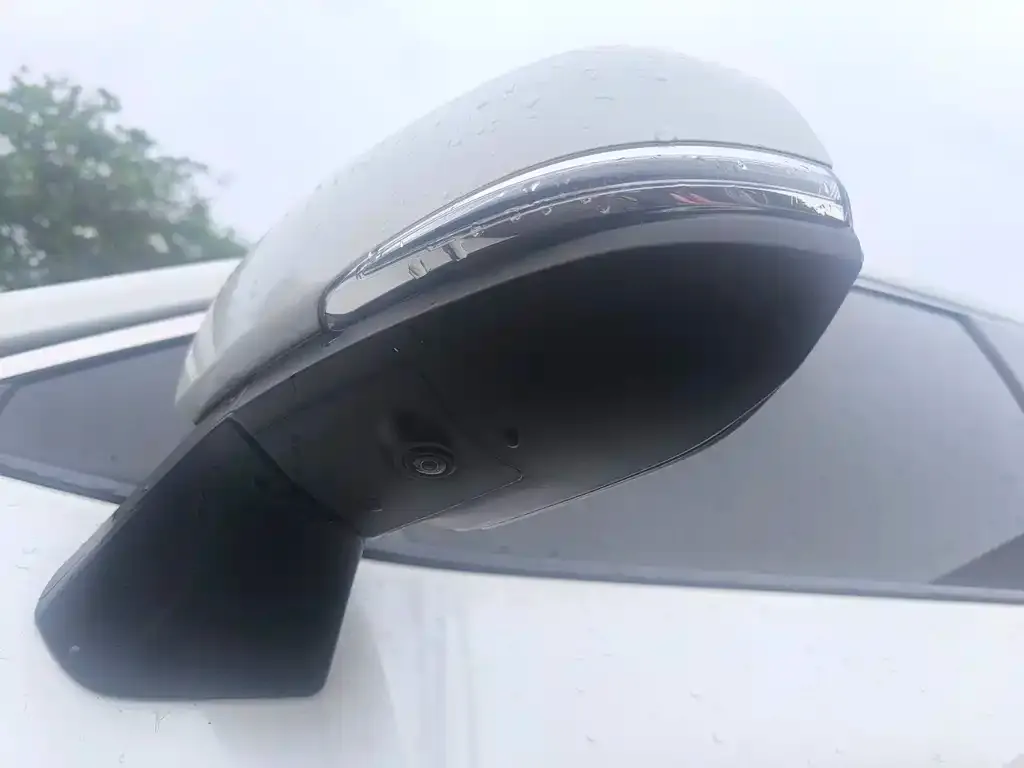 Toyota RAV4 — фото 2