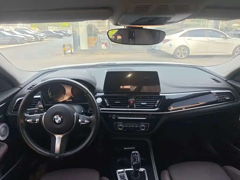 BMW 1 Series 2023 из CN, фото 5