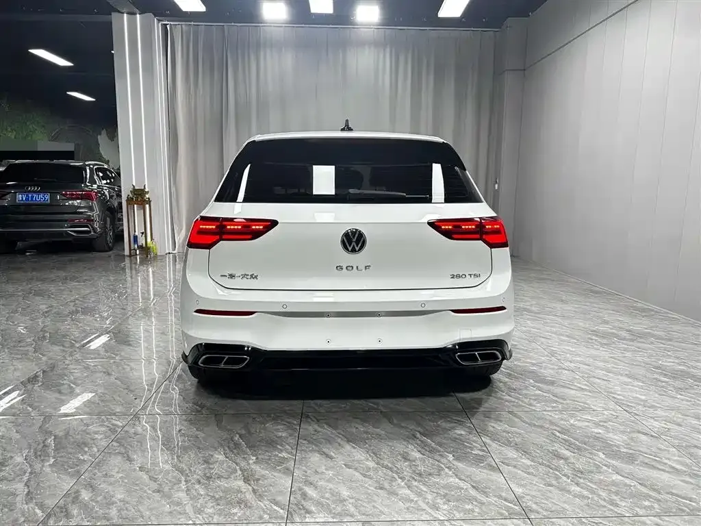 Volkswagen Golf 2022 из CN, фото 4
