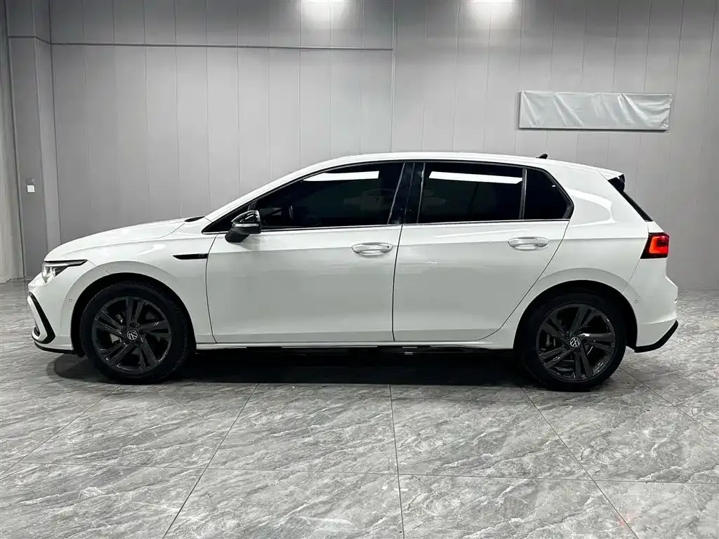 Volkswagen Golf 2022 из CN, фото 5