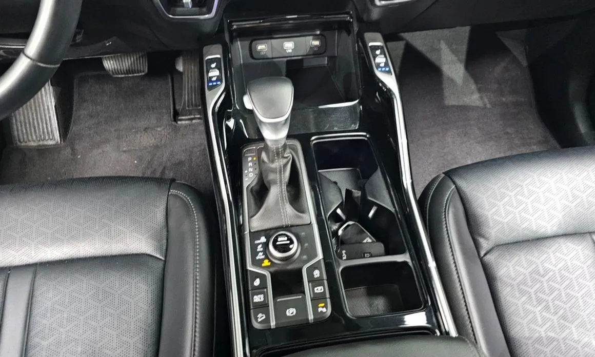 Kia Sorento 2023 из KR, фото 9