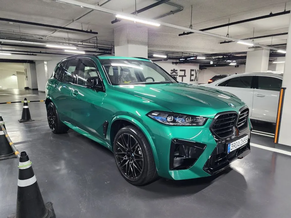 BMW X5M 2025 из KR, фото 2