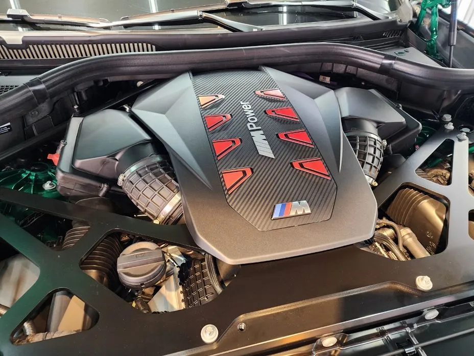 BMW X5M 2025 из KR, фото 3