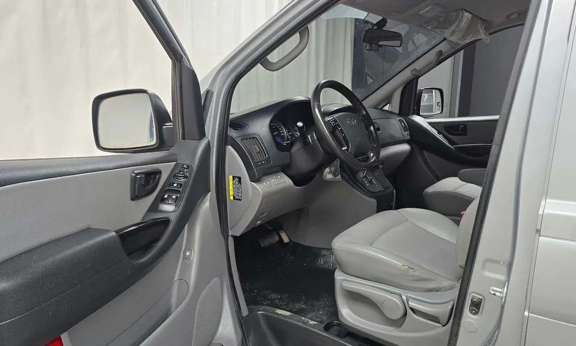 Hyundai Starex 2021 из KR, фото 9