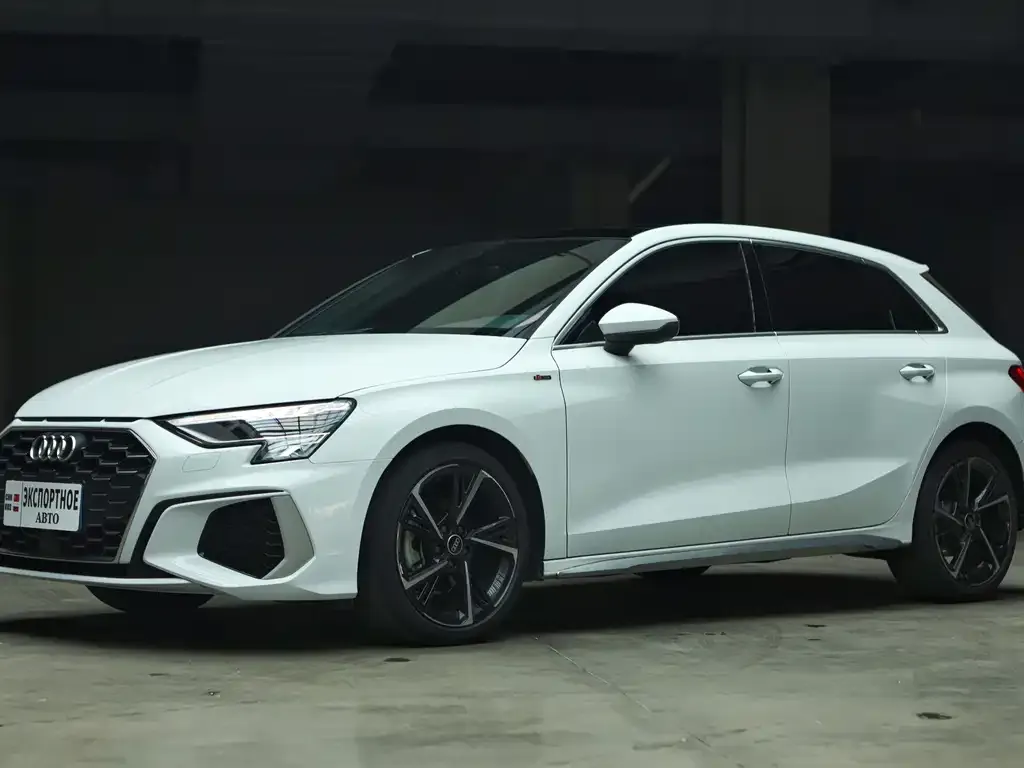 Audi A3 2022 из CN, фото 1