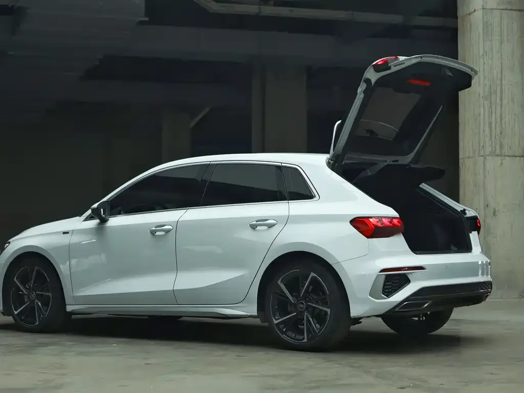 Audi A3 2022 из CN, фото 3