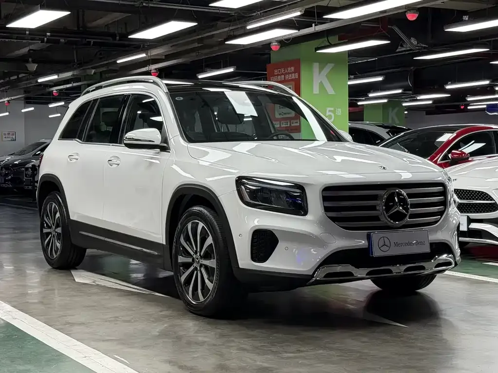 Mercedes-Benz GLB — фото 6