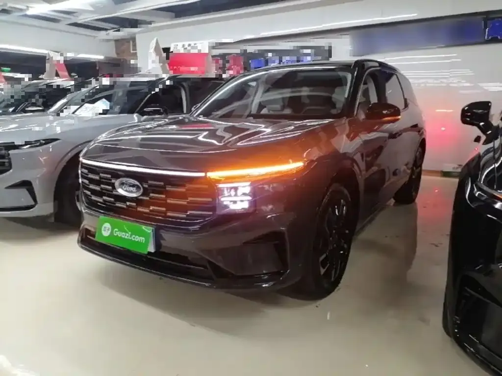 Ford Edge — фото 6
