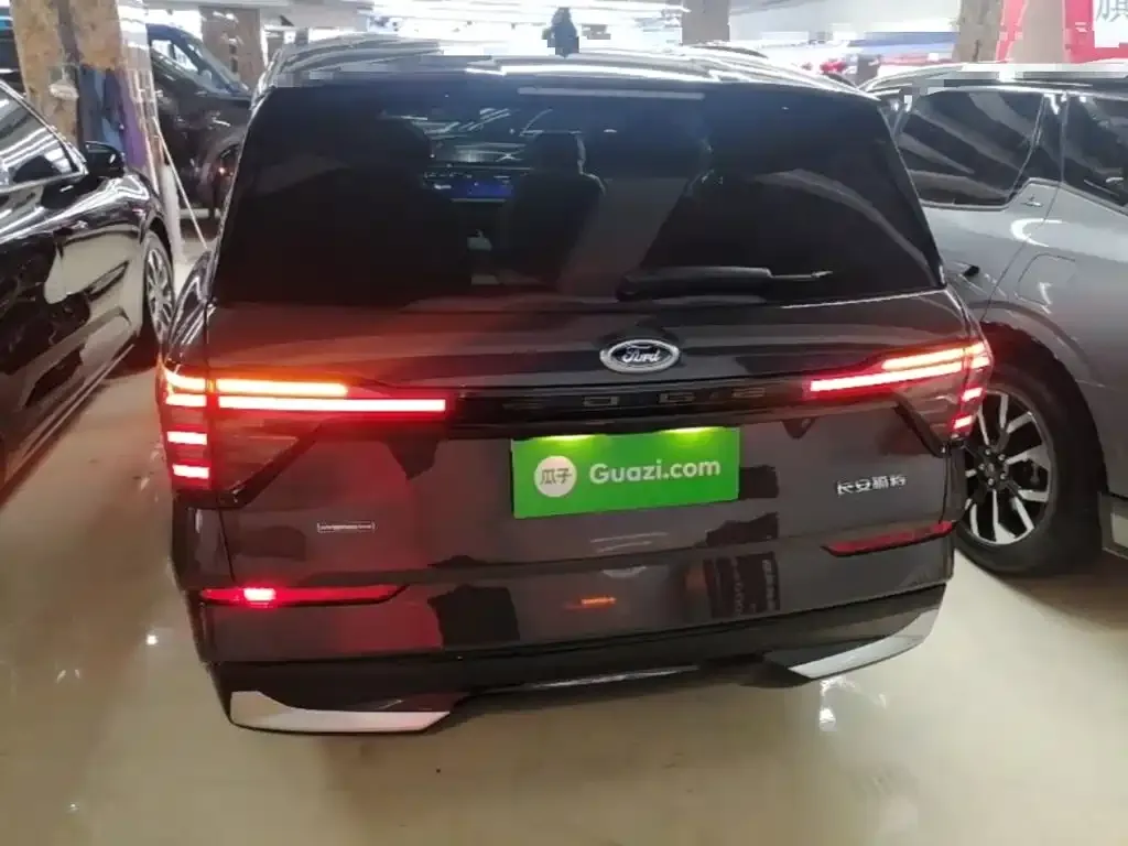 Ford Edge — фото 4