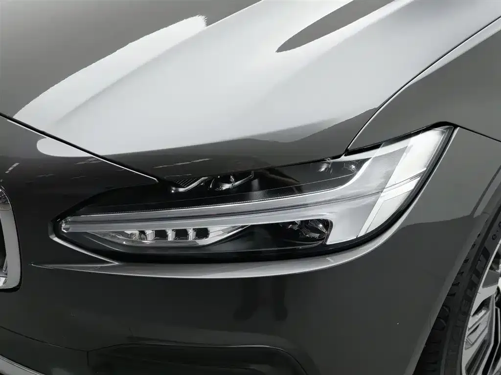 Volvo S90 — фото 9