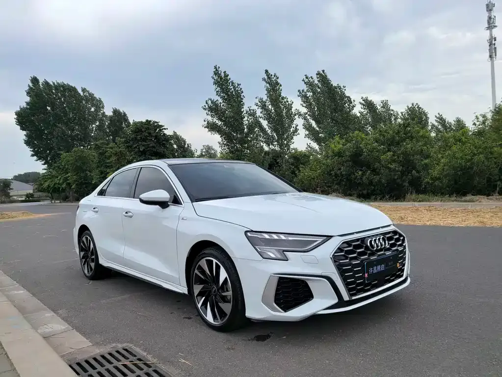 Audi A3 — фото 2