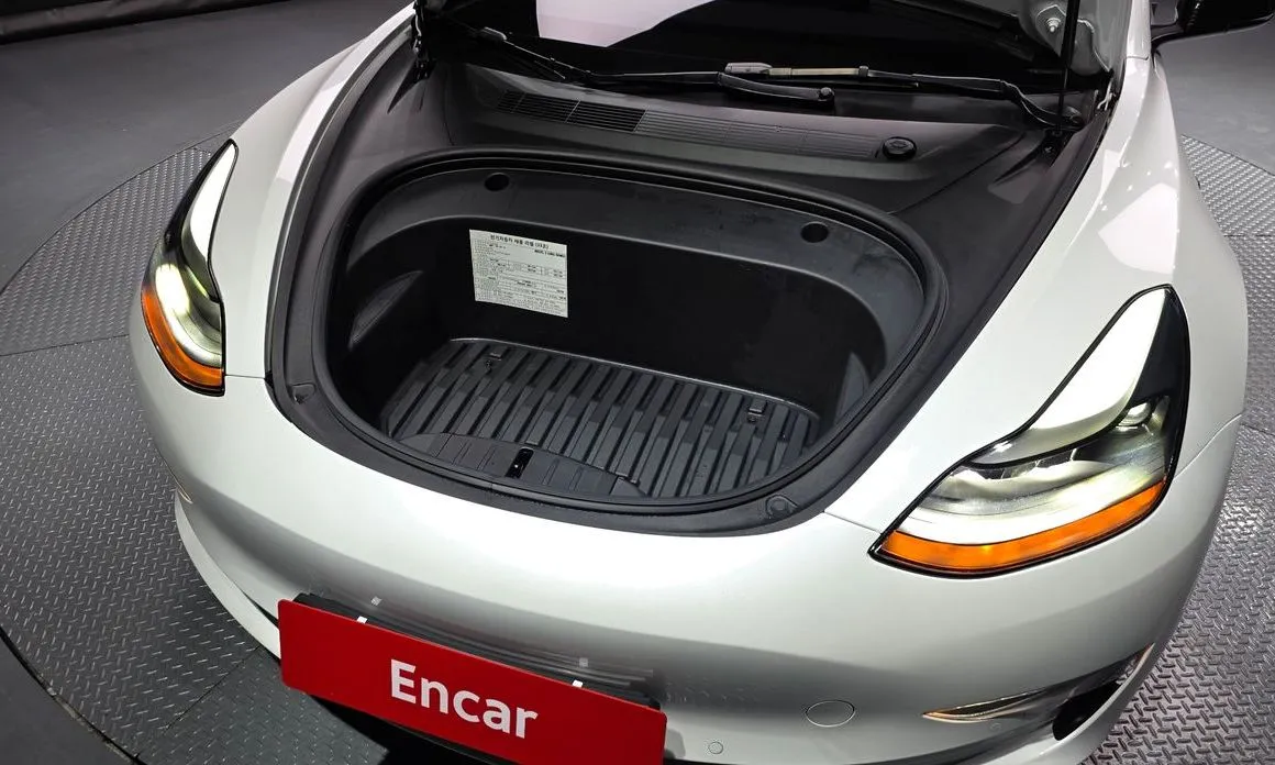Tesla Model 3 2022 из KR, фото 10