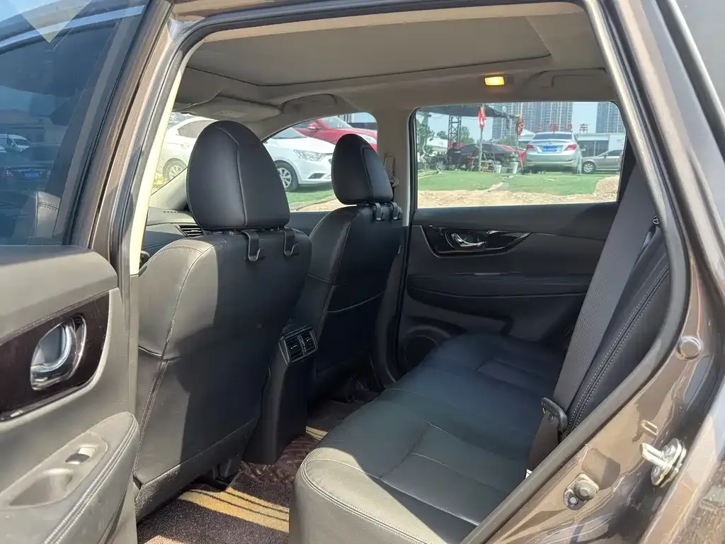Nissan X-Trail 2024 из CN, фото 6