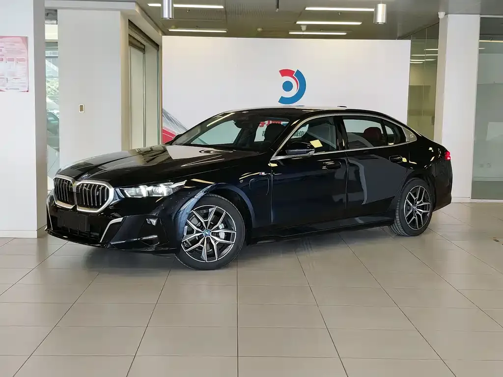 BMW i5