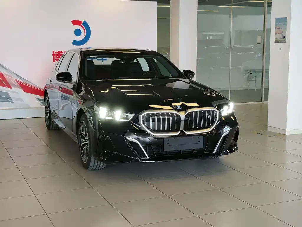 BMW i5 2025 из CN, фото 9