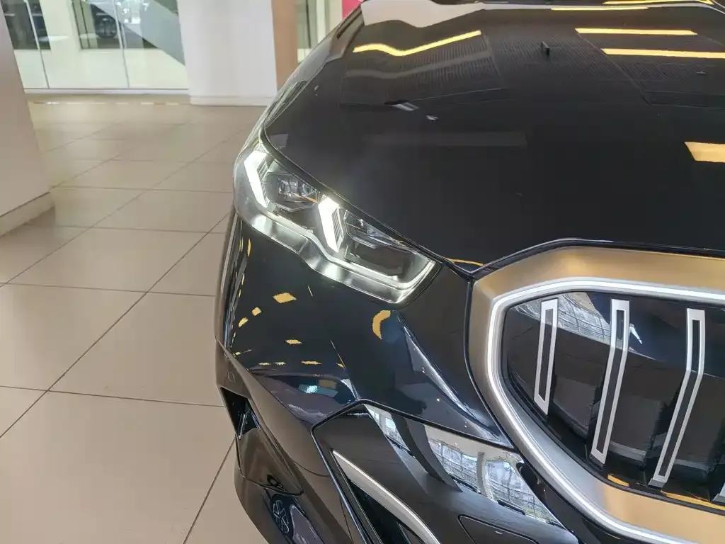 BMW i5 2025 из CN, фото 6