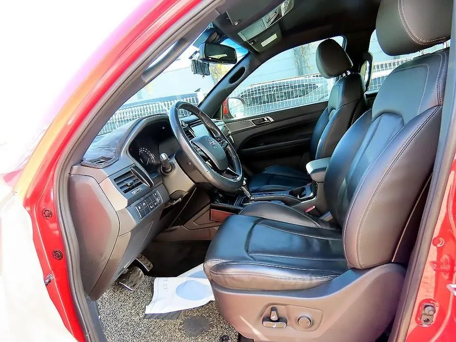 KG Mobility (Ssangyong) Rexton — фото 10