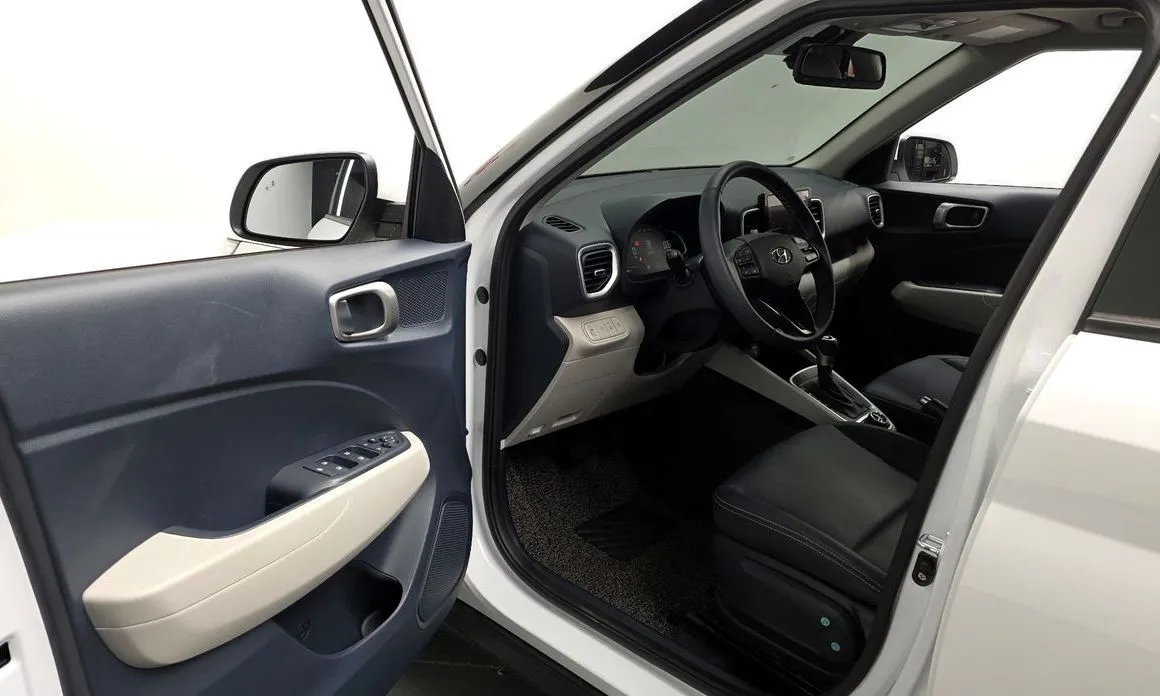 Hyundai Venue 2023 из KR, фото 4