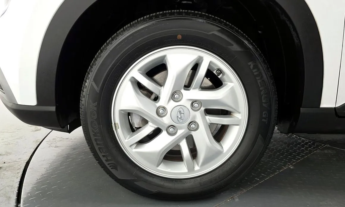Hyundai Venue 2023 из KR, фото 7