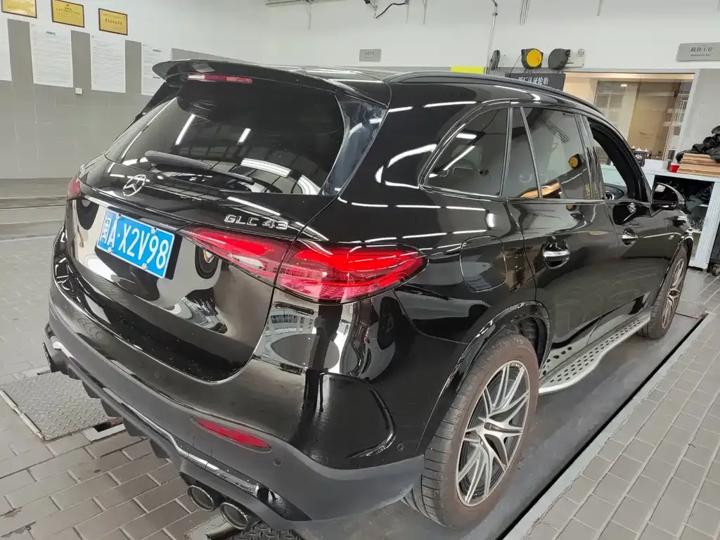 Mercedes-Benz GLC AMG — фото 4