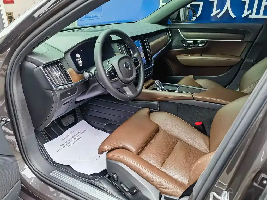 Volvo S90 — фото 7