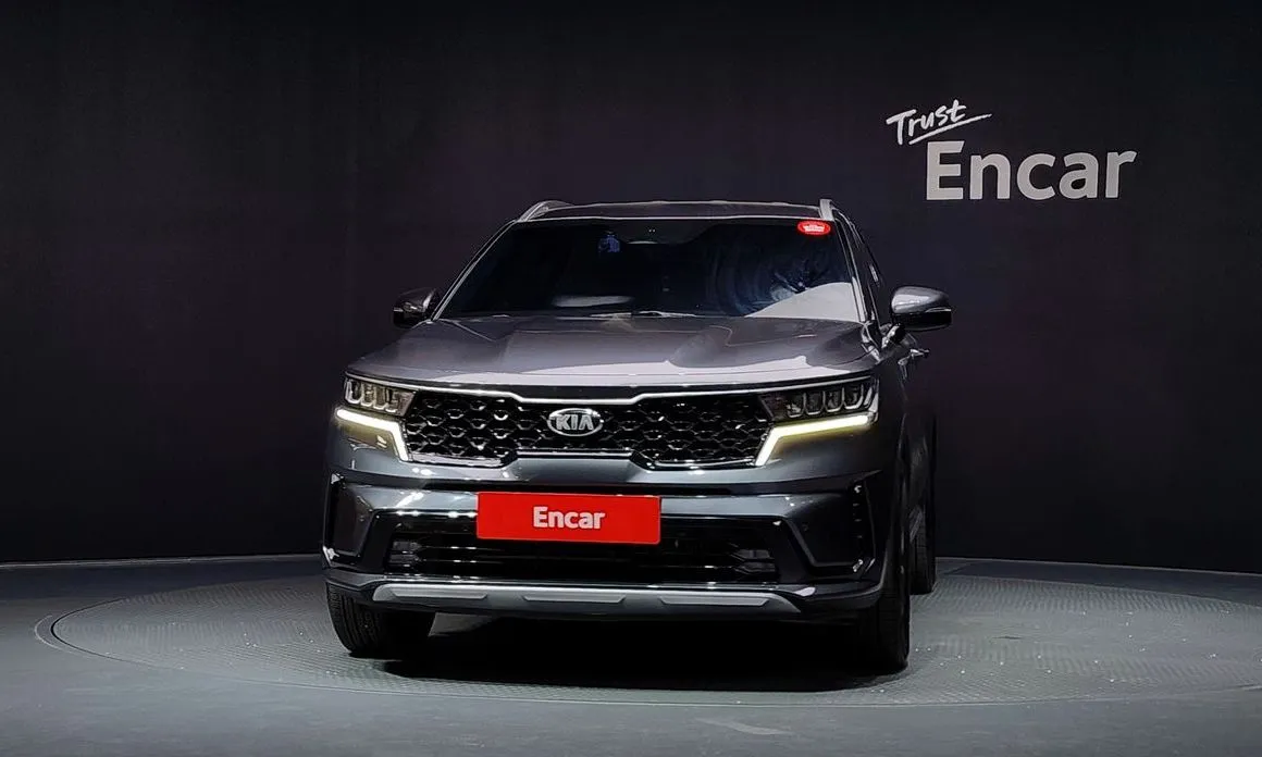Kia Sorento — фото 10