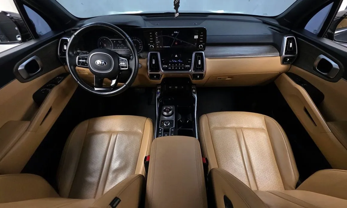 Kia Sorento — фото 9
