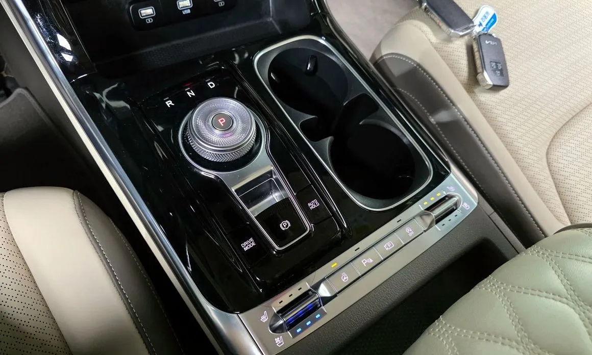 Kia Carnival 2023 из KR, фото 9
