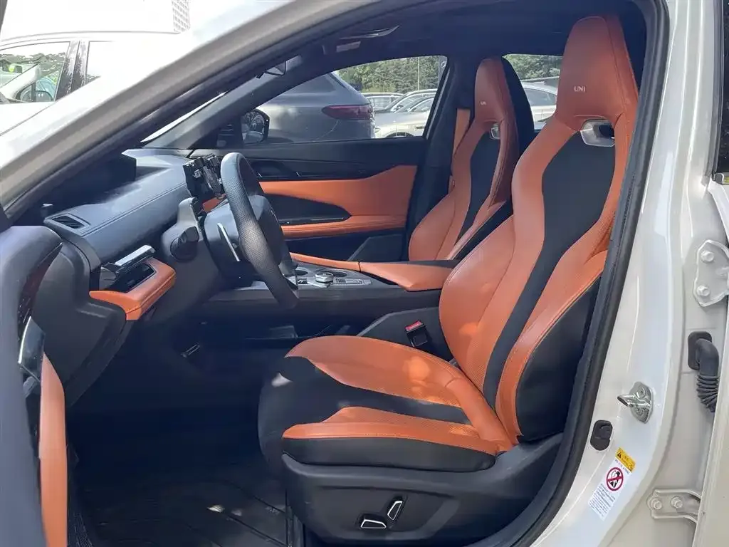 Changan UNI-V 2023 из CN, фото 6