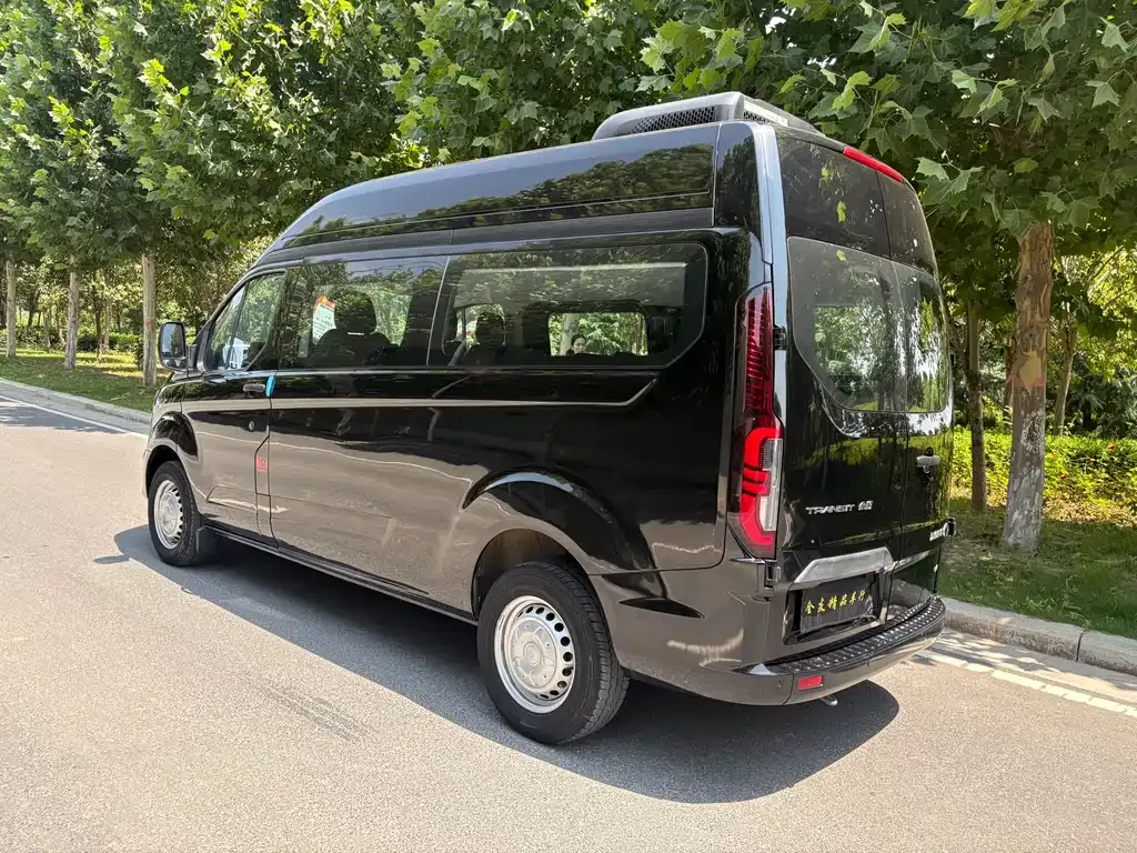 Ford Transit 2023 из CN, фото 8