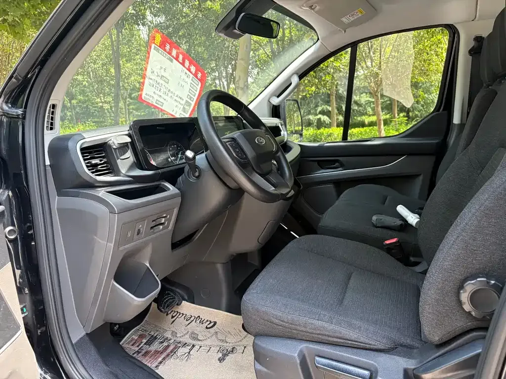 Ford Transit 2023 из CN, фото 4