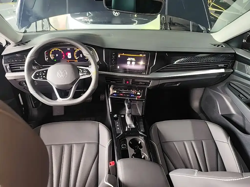 Volkswagen Passat — фото 5