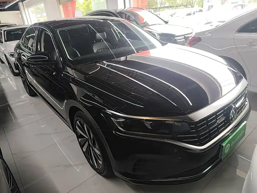 Volkswagen Passat — фото 6
