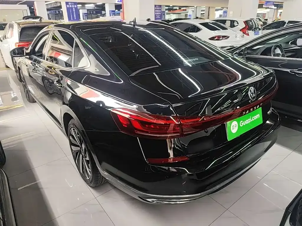 Volkswagen Passat — фото 3