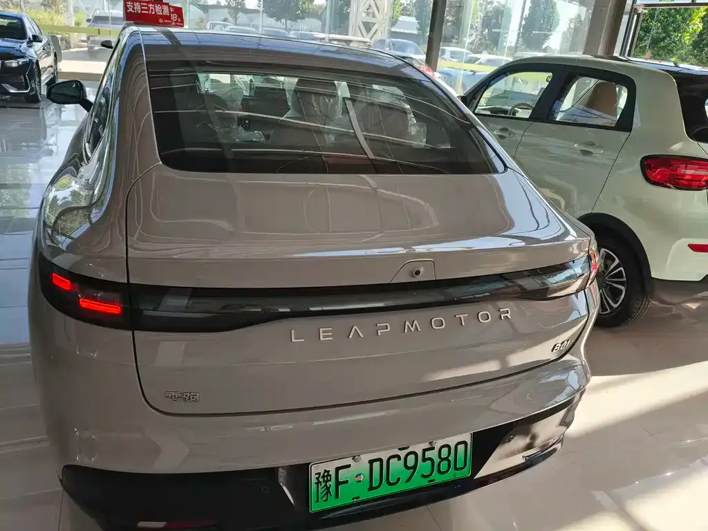 Leapmotor B01 2026 из CN, фото 8