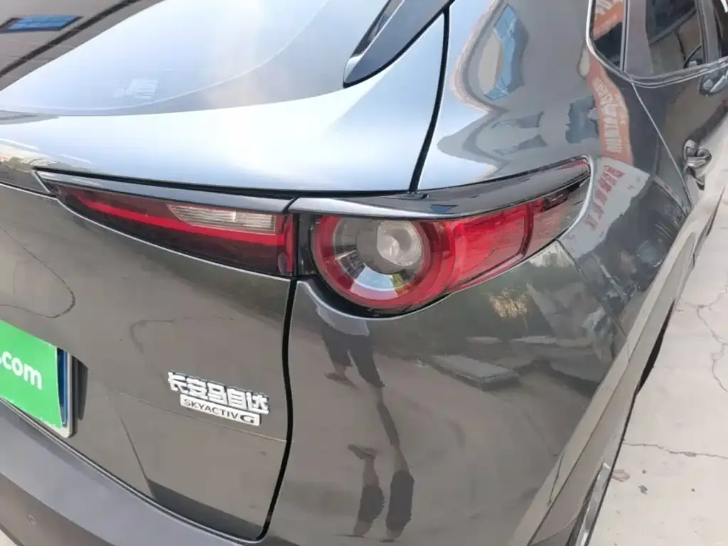 Mazda CX-30 2022 из CN, фото 2